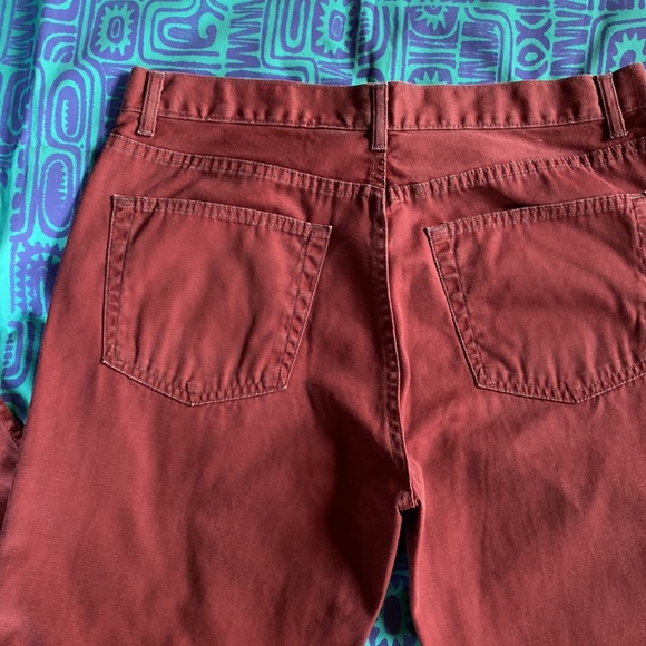 J Crew Burgundy Red Jeans, Original Tag  Says 36 X 32 Light Weight MAKE OFFER!! - Picture 9 of 14